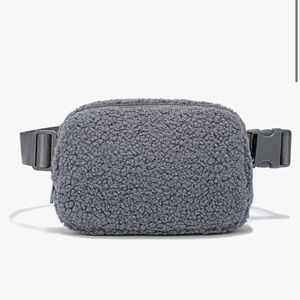 Fleece Sherpa belt bag NWT